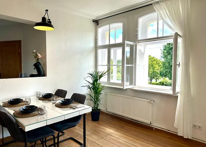 Boutique Im Historischen Bahnhof - & Berlin Postupim